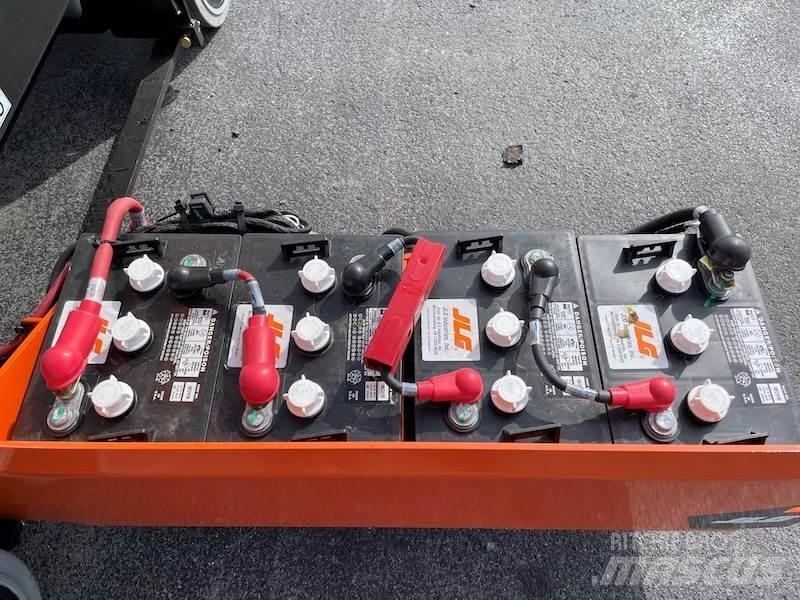 JLG R1932 Makasli platformlar