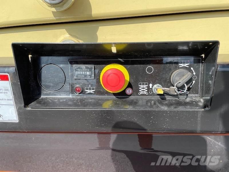JLG R4045 Makasli platformlar