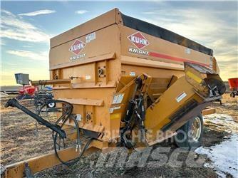 Kuhn 4142 Mikser besleyiciler