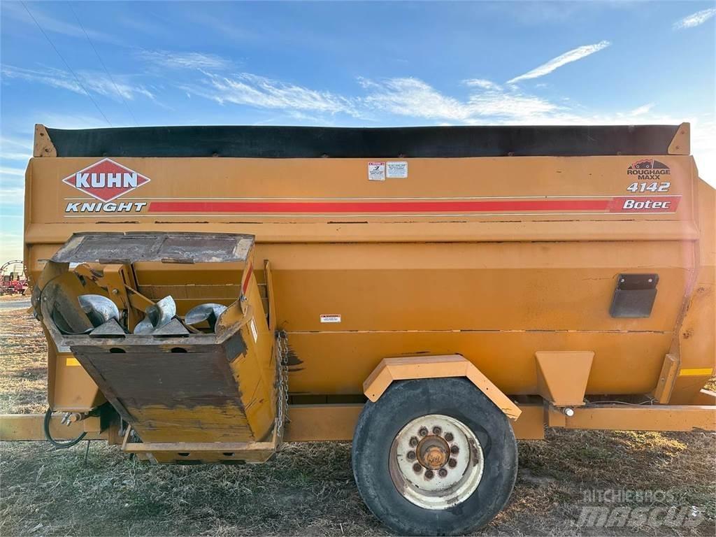 Kuhn 4142 Mikser besleyiciler