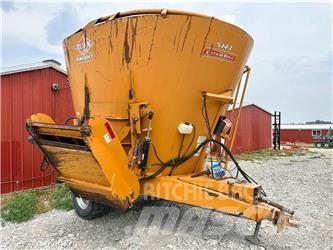 Kuhn 5143 Mikser besleyiciler