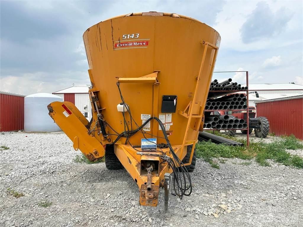 Kuhn 5143 Mikser besleyiciler