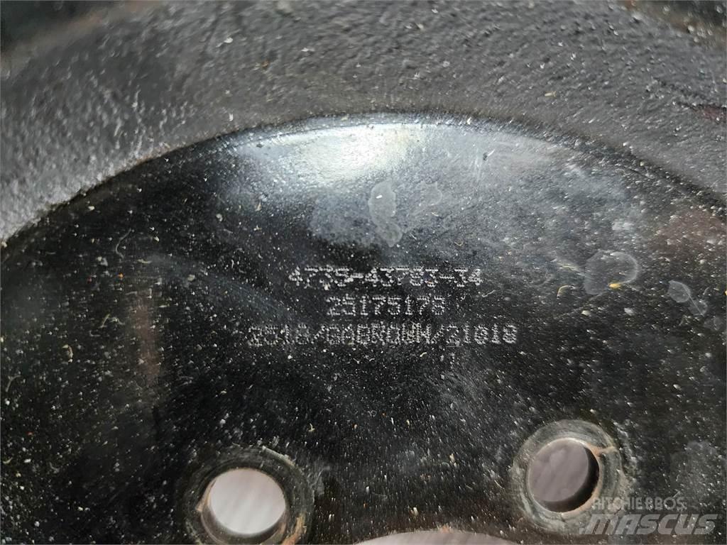 Mack  Diger aksam