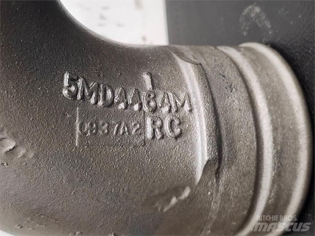 Mack  Diger aksam