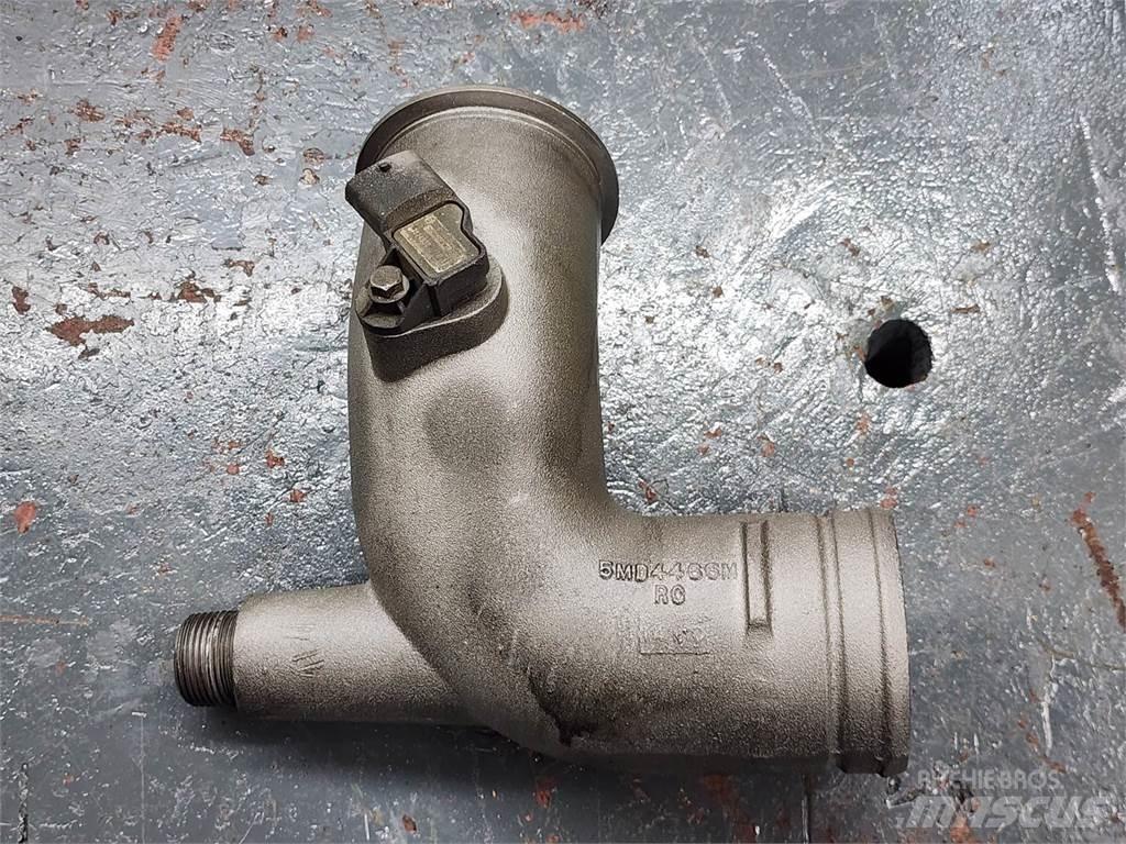 Mack  Diger aksam