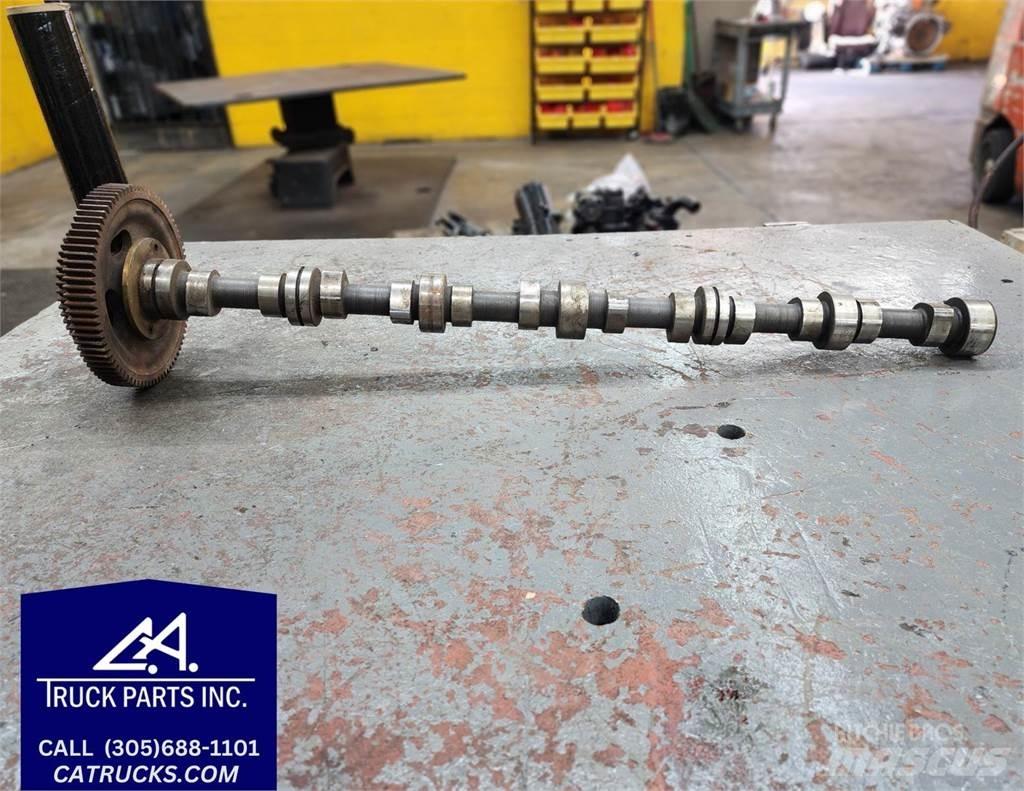Mack  Diger aksam