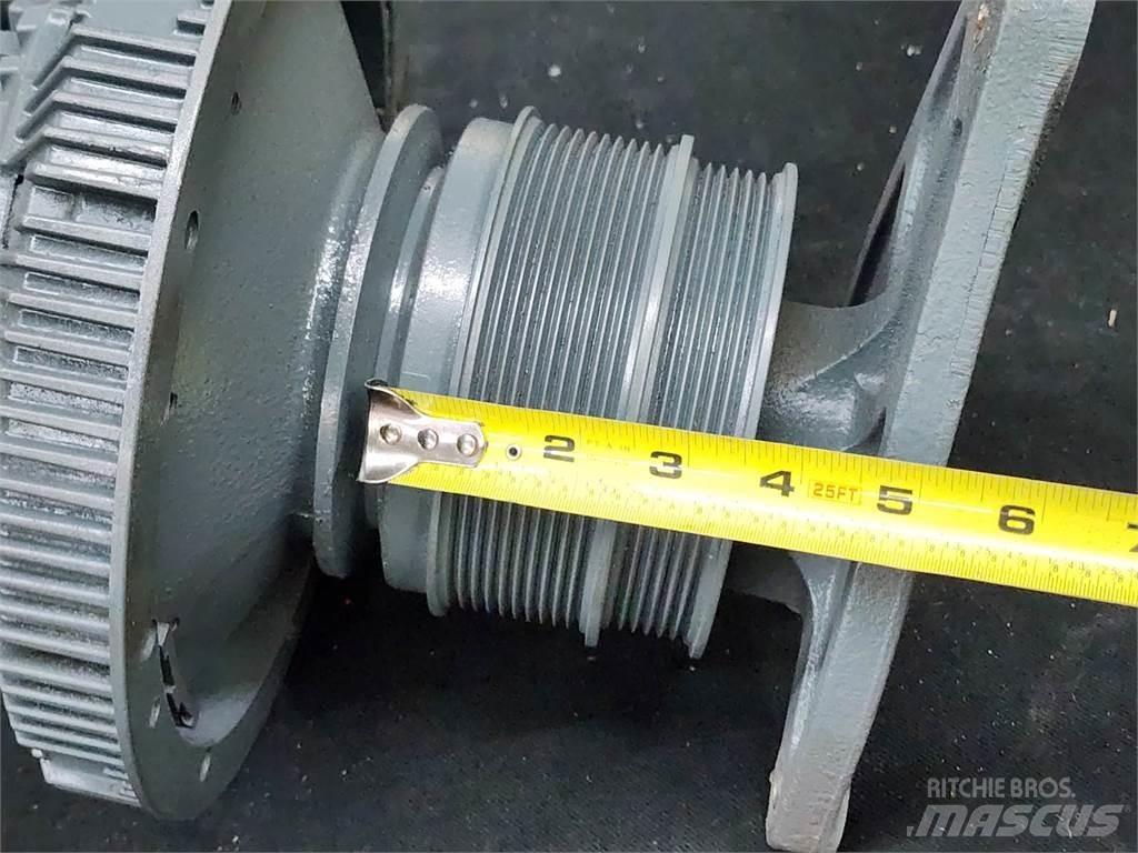 Mack AI Diger aksam