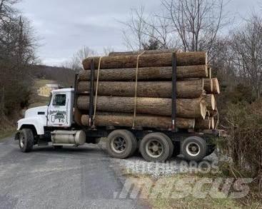Mack CH613 Tomruk kamyonlari