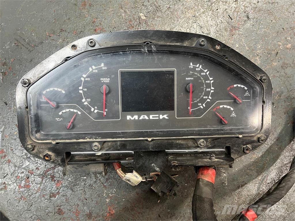 Mack LE612 Diger aksam