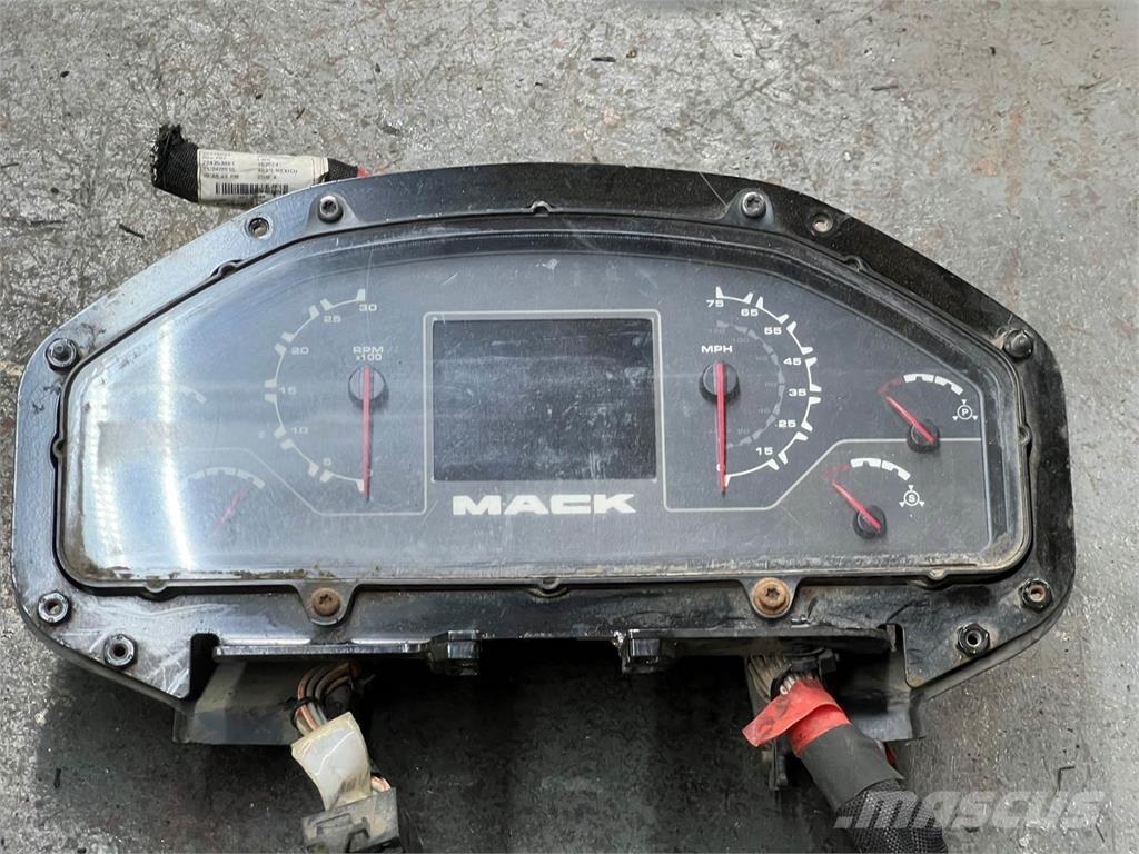 Mack LE613 Diger aksam