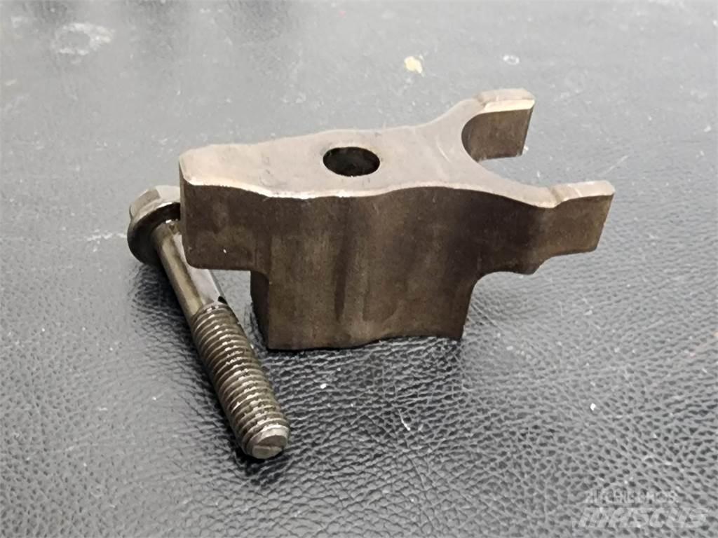 Mack MP8 Diger aksam
