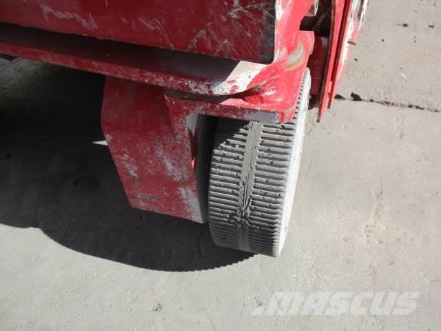 MEC 1330SE Makasli platformlar