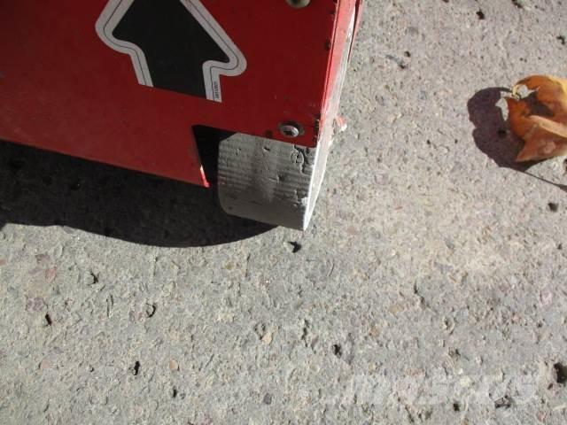 MEC 1330SE Makasli platformlar