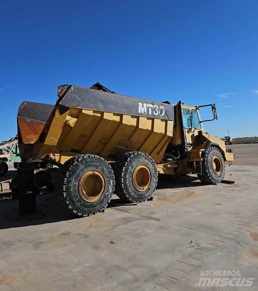 Moxy MT-30 Belden kirma kaya kamyonu