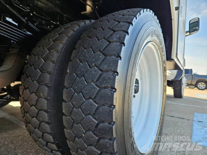 RAM 5500 Araç üstü platformlar