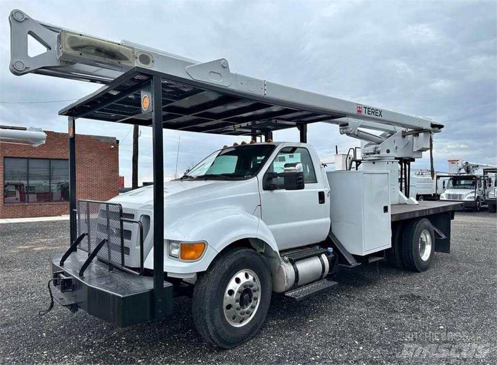 Terex XT60 Araç üstü platformlar