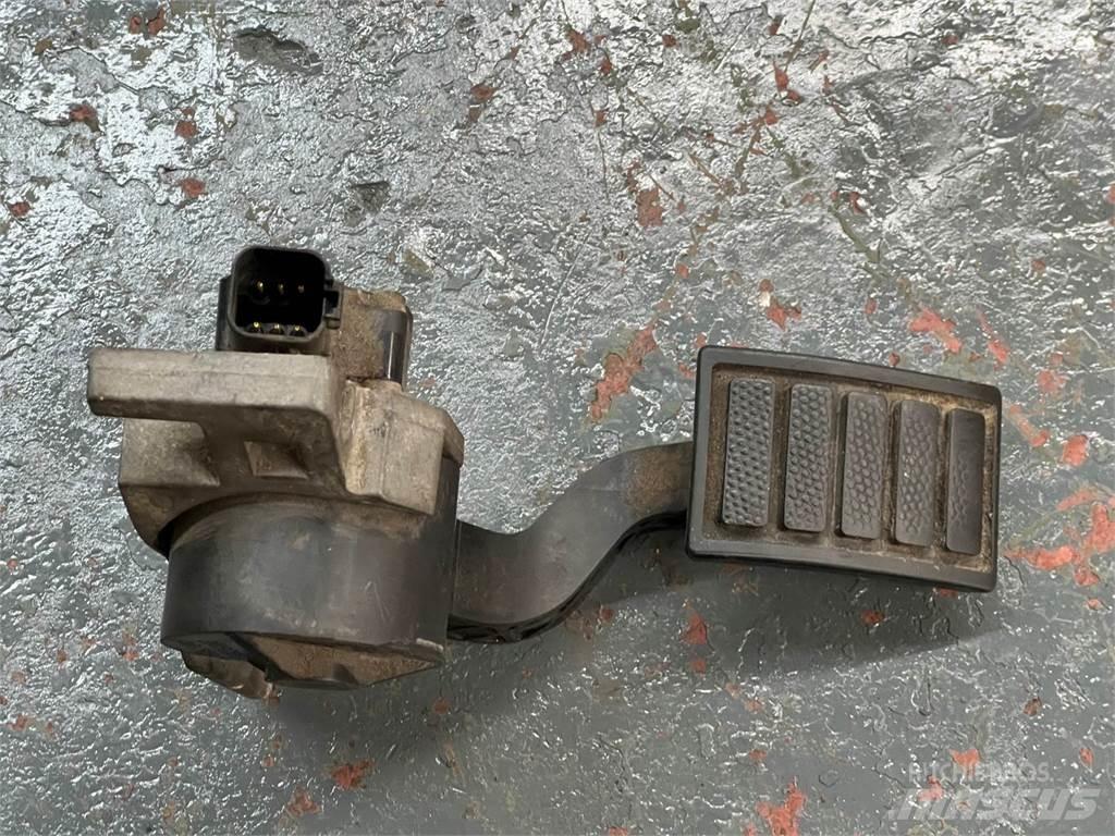 Volvo  Diger aksam