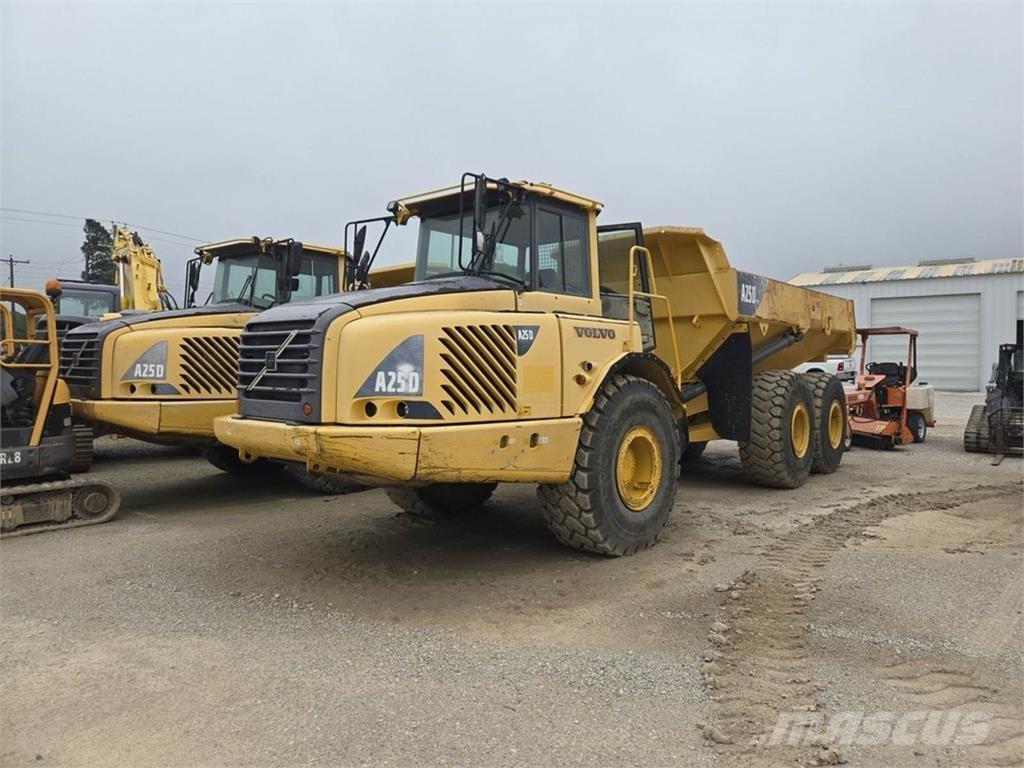 Volvo A25D Belden kirma kaya kamyonu