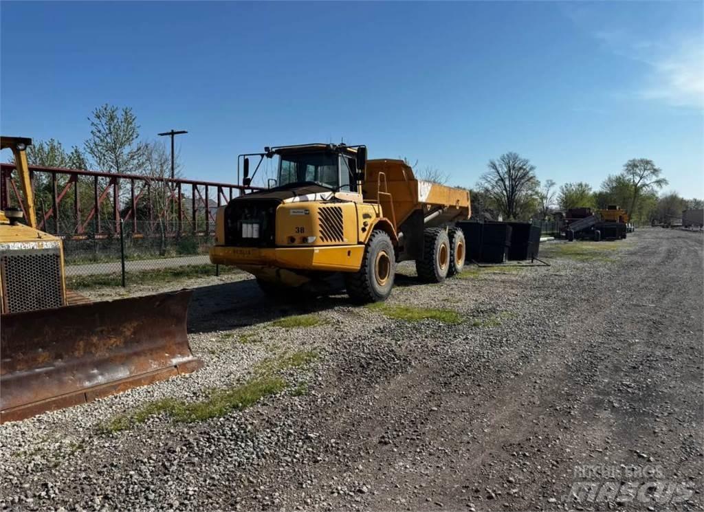 Volvo A25E Damperli kamyonlar