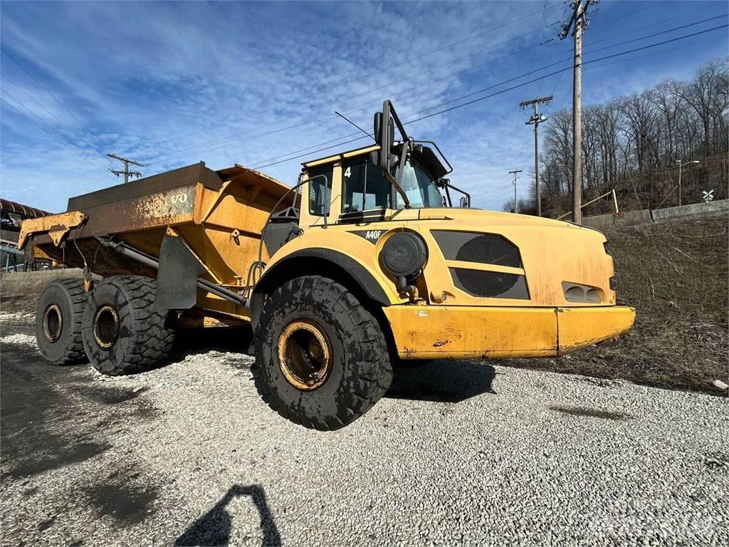 Volvo A40F Belden kirma kaya kamyonu