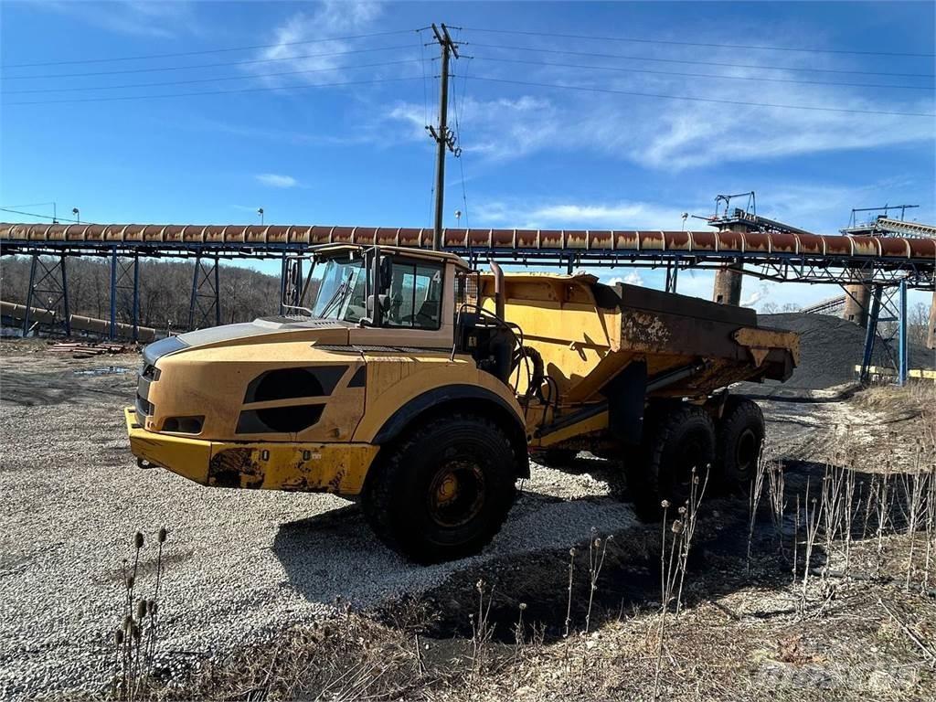 Volvo A40F Belden kirma kaya kamyonu