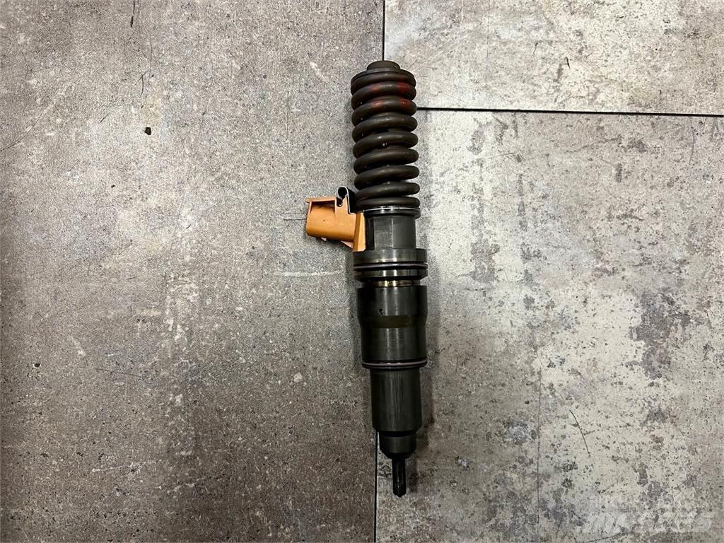 Volvo Mack Diger aksam