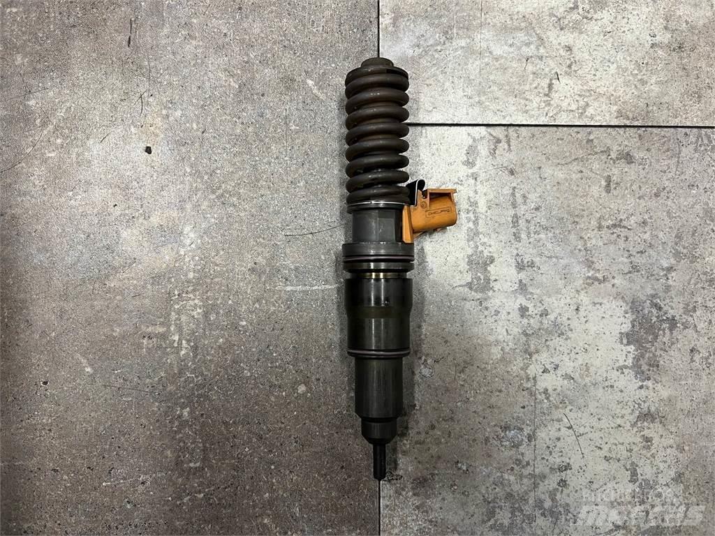 Volvo Mack Diger aksam