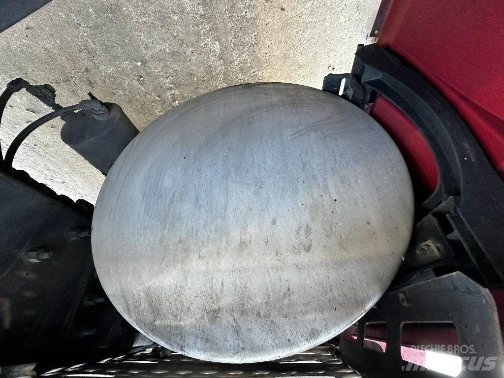 Volvo VNL Tankerli kamyonlar