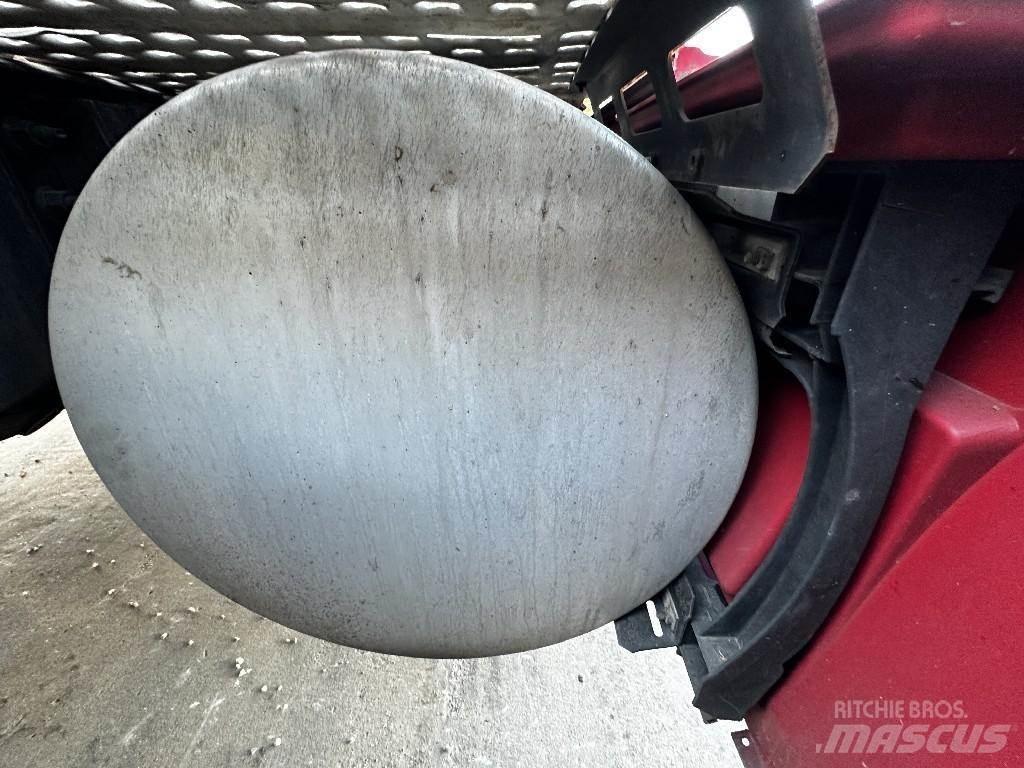 Volvo VNL Tankerli kamyonlar