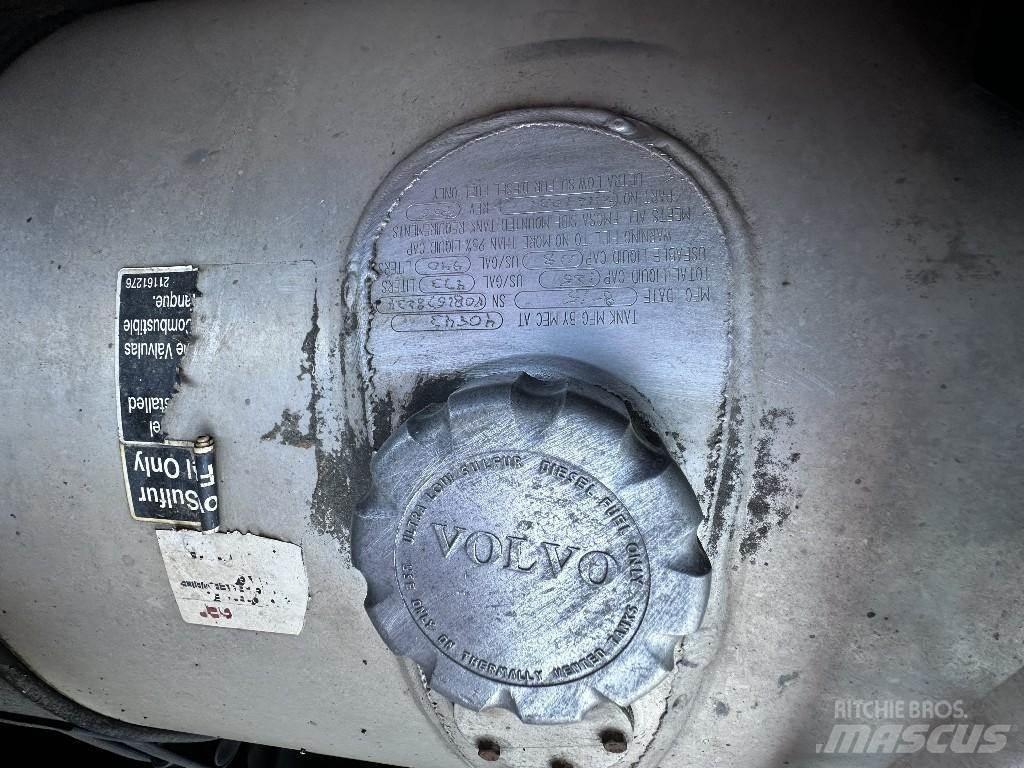 Volvo VNL Tankerli kamyonlar