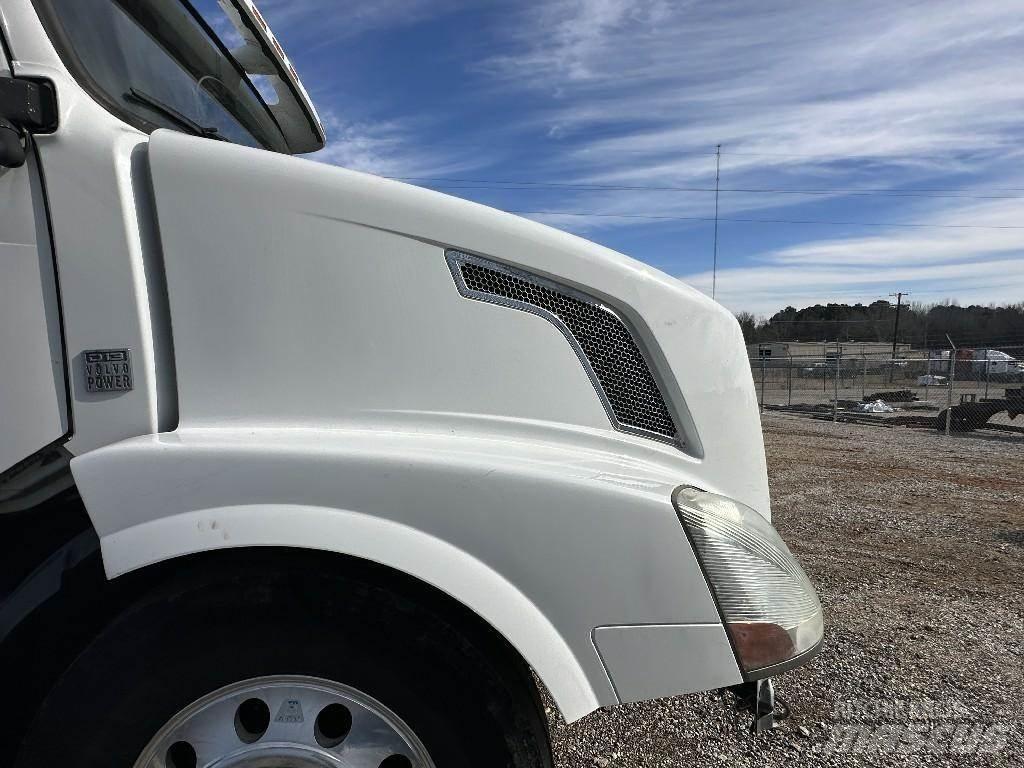 Volvo VNL Diger aksam