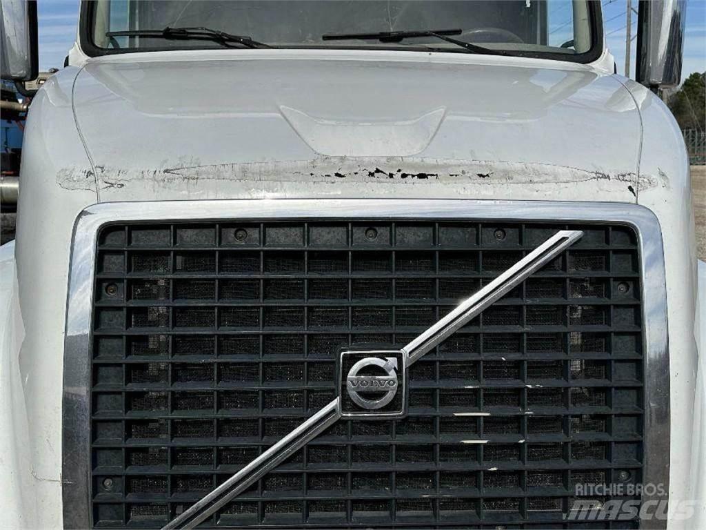 Volvo VNL Diger aksam