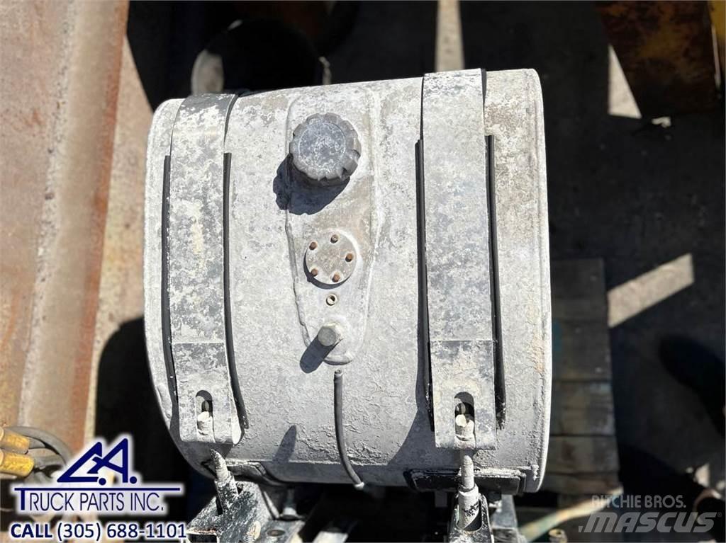 Volvo VNM Tankerli kamyonlar