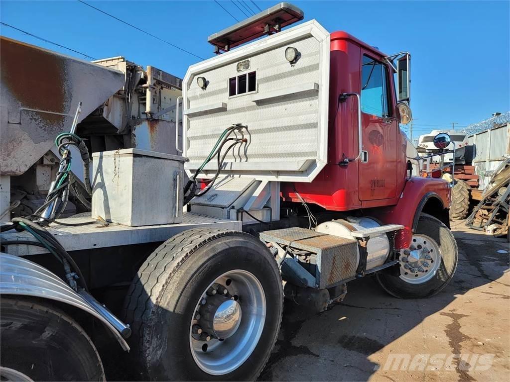 Volvo WG64 Çekiciler