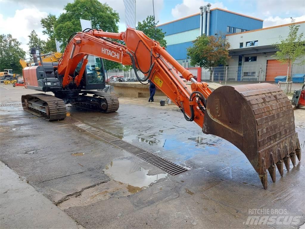 Hitachi ZX 210LC Paletli ekskavatörler