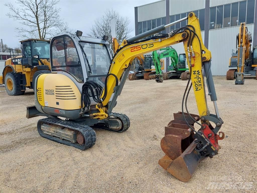 Wacker Neuson 2503RD Paletli ekskavatörler