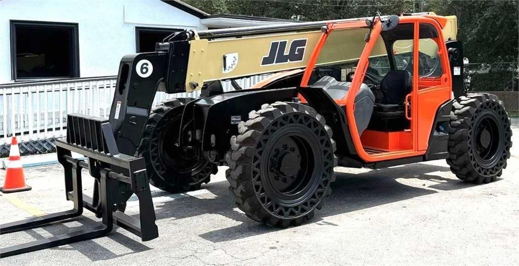 JLG 642 Teleskopik yükleyiciler