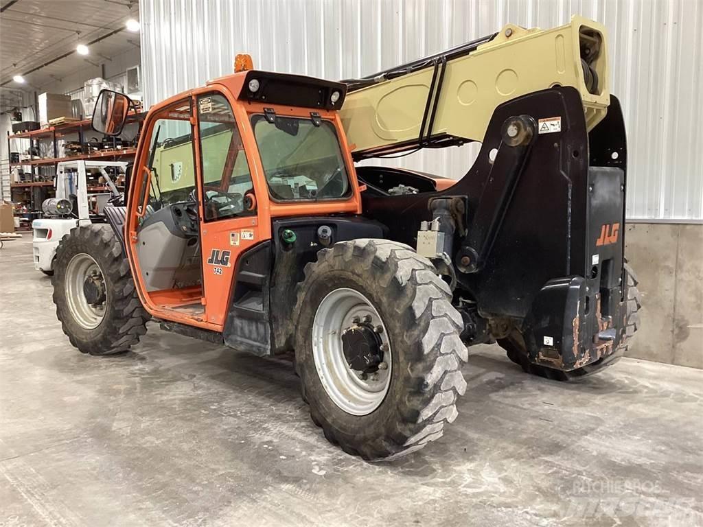 JLG 742 Teleskopik yükleyiciler