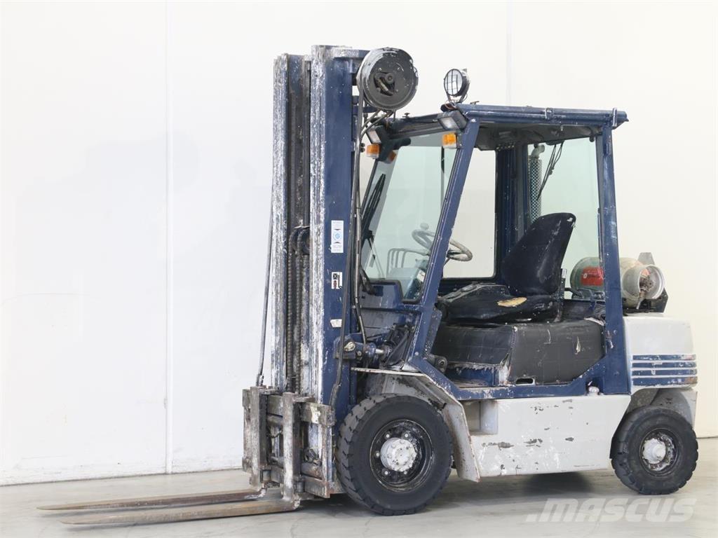 Komatsu FG25HT-11 Diger