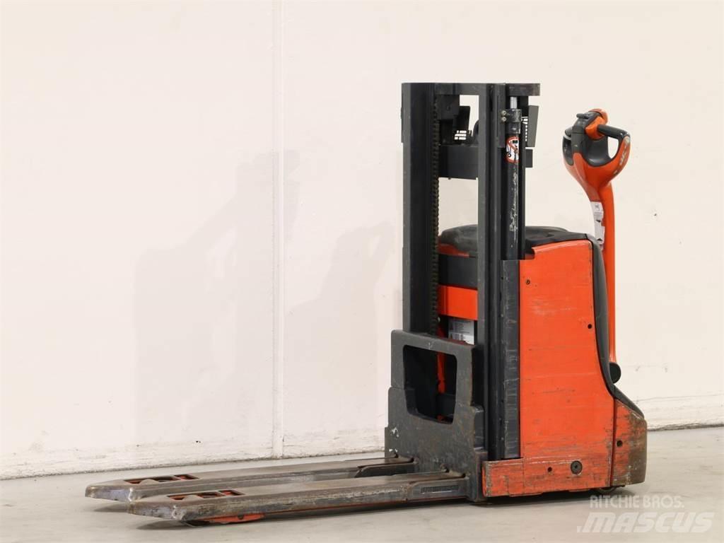 Linde D06/1160 Yaya kumandali istif makinasi