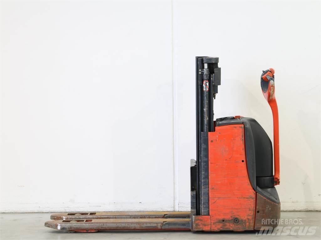 Linde D06/1160-00 Yaya kumandali istif makinasi