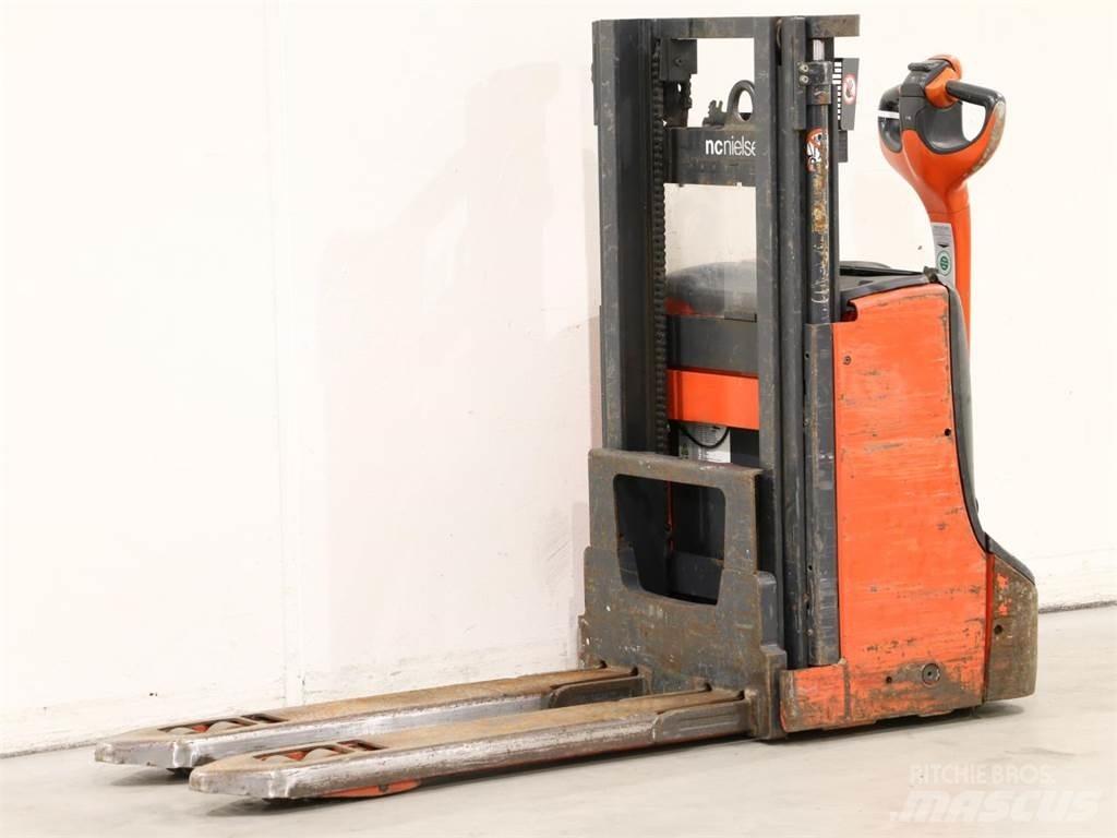 Linde D08/1160-00 Yaya kumandali istif makinasi