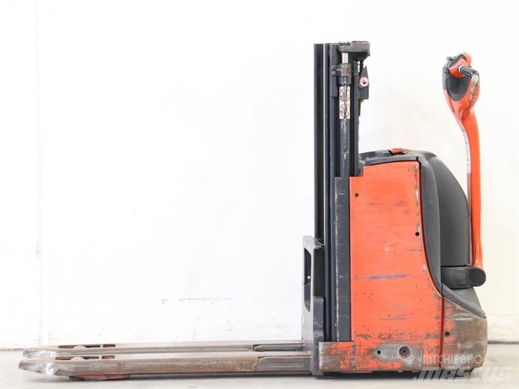 Linde D08/1160-00 Yaya kumandali istif makinasi