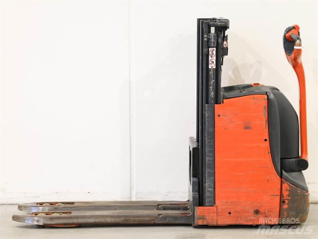 Linde D08/1160-00 Yaya kumandali istif makinasi