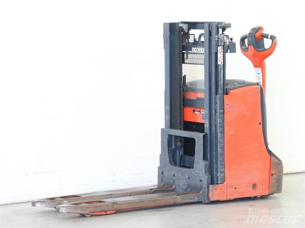 Linde D08/1160-00 Yaya kumandali istif makinasi