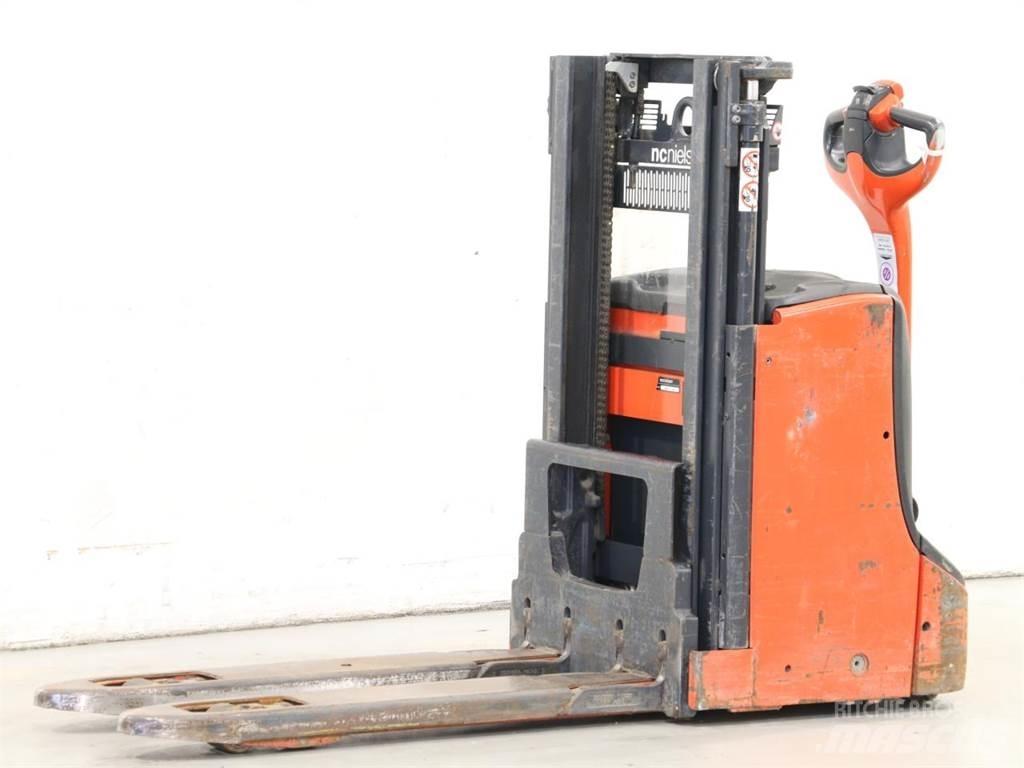 Linde D08/1160-00 Yaya kumandali istif makinasi