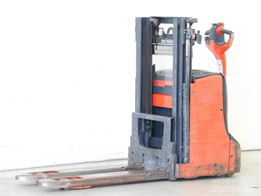 Linde D08/1160-00 Yaya kumandali istif makinasi