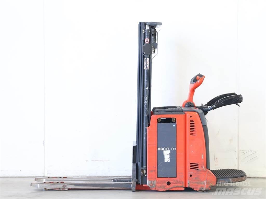 Linde D12AP/133 Yaya kumandali istif makinasi