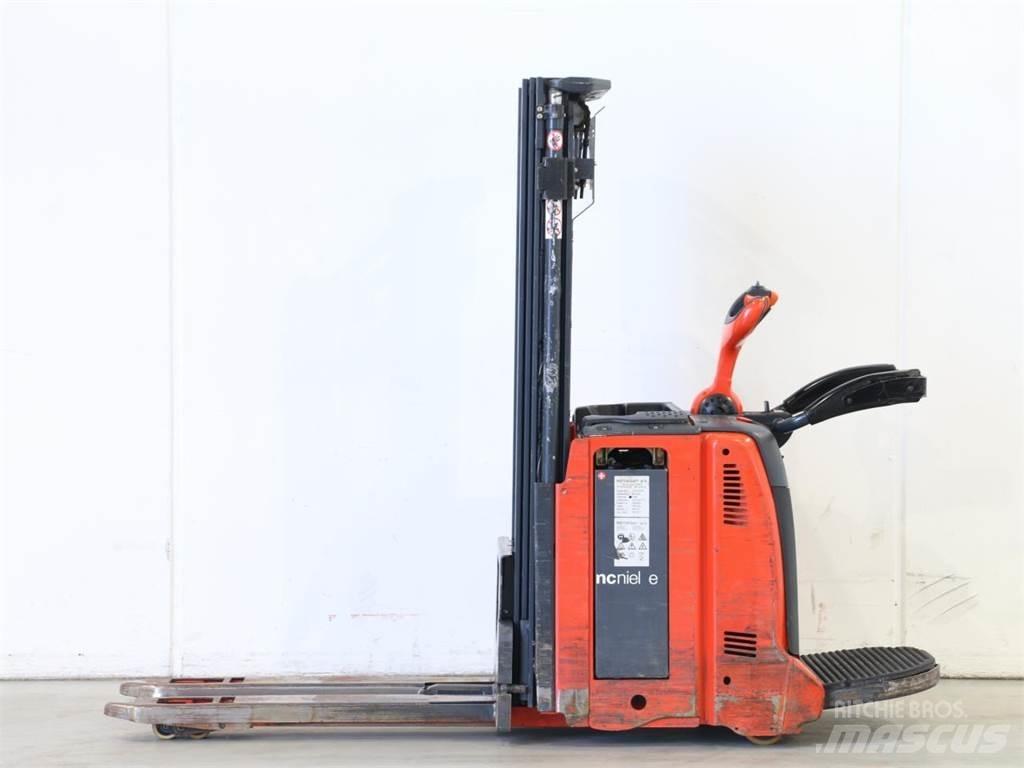 Linde D12AP/133 Yaya kumandali istif makinasi