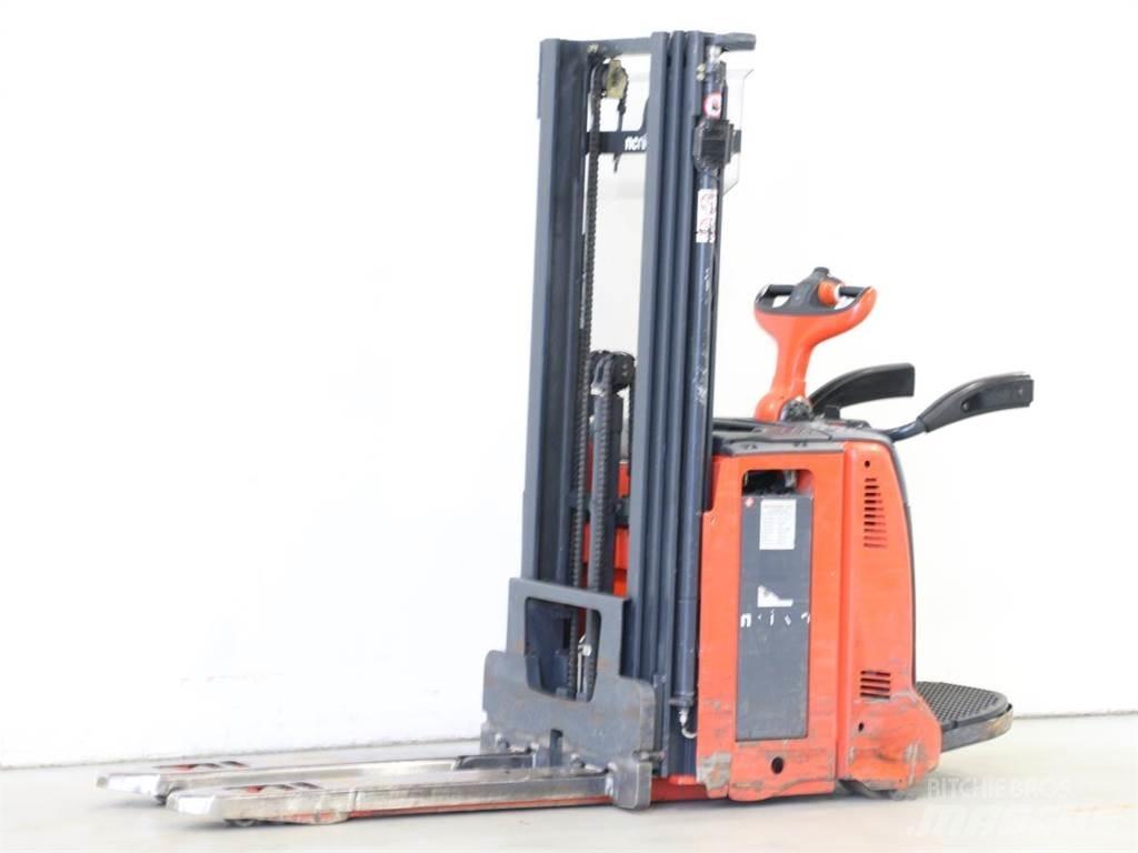 Linde D12AP/133 Yaya kumandali istif makinasi